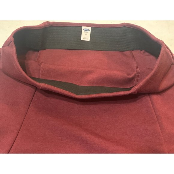 Women’s Old Navy Brand Flared Skirt Red Polyester Blend Junior's Size Medium - Picture 8 of 12